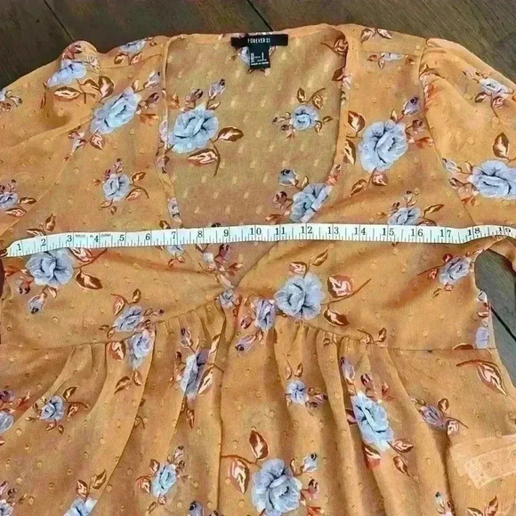 LIKE NEW Boho Sheer Blouse Size Small - Picture 6 of 7